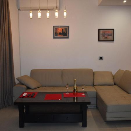 بودفا Revenu Apartments المظهر الخارجي الصورة